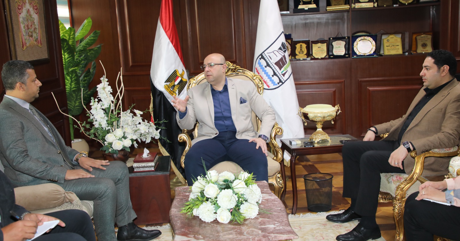 المحافظ يلتقي وفد المجلس القومي لحقوق الإنسان